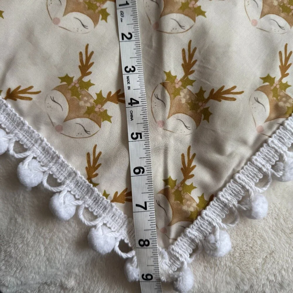 NWT Loic by Design Reindeer Babe Christmas Dog Bandana, White + Tan, Size M